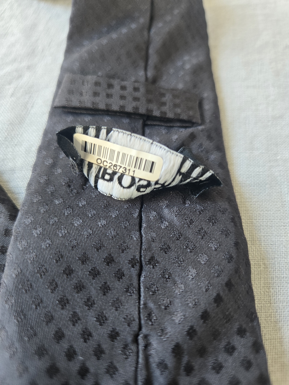 Hugo Boss Black Slim Textured Silk Tie - Picture 3 of 4